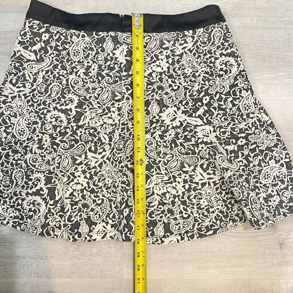 Rickis Quilted Brocade Jacquard Size  8 Ivory A-Line Skirt - Picture 11 of 15